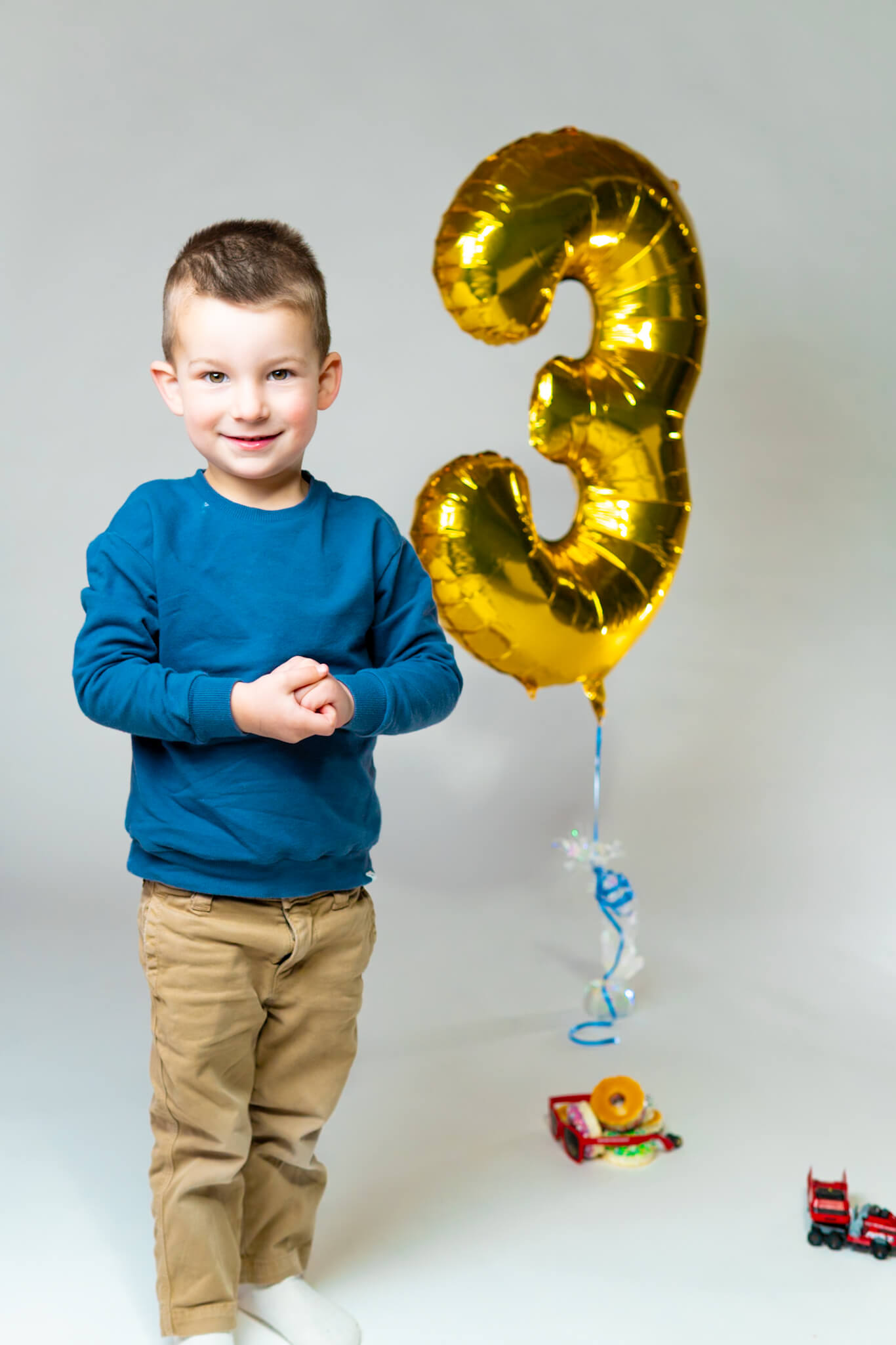 Professional kids birthday photography in Kitchener studio