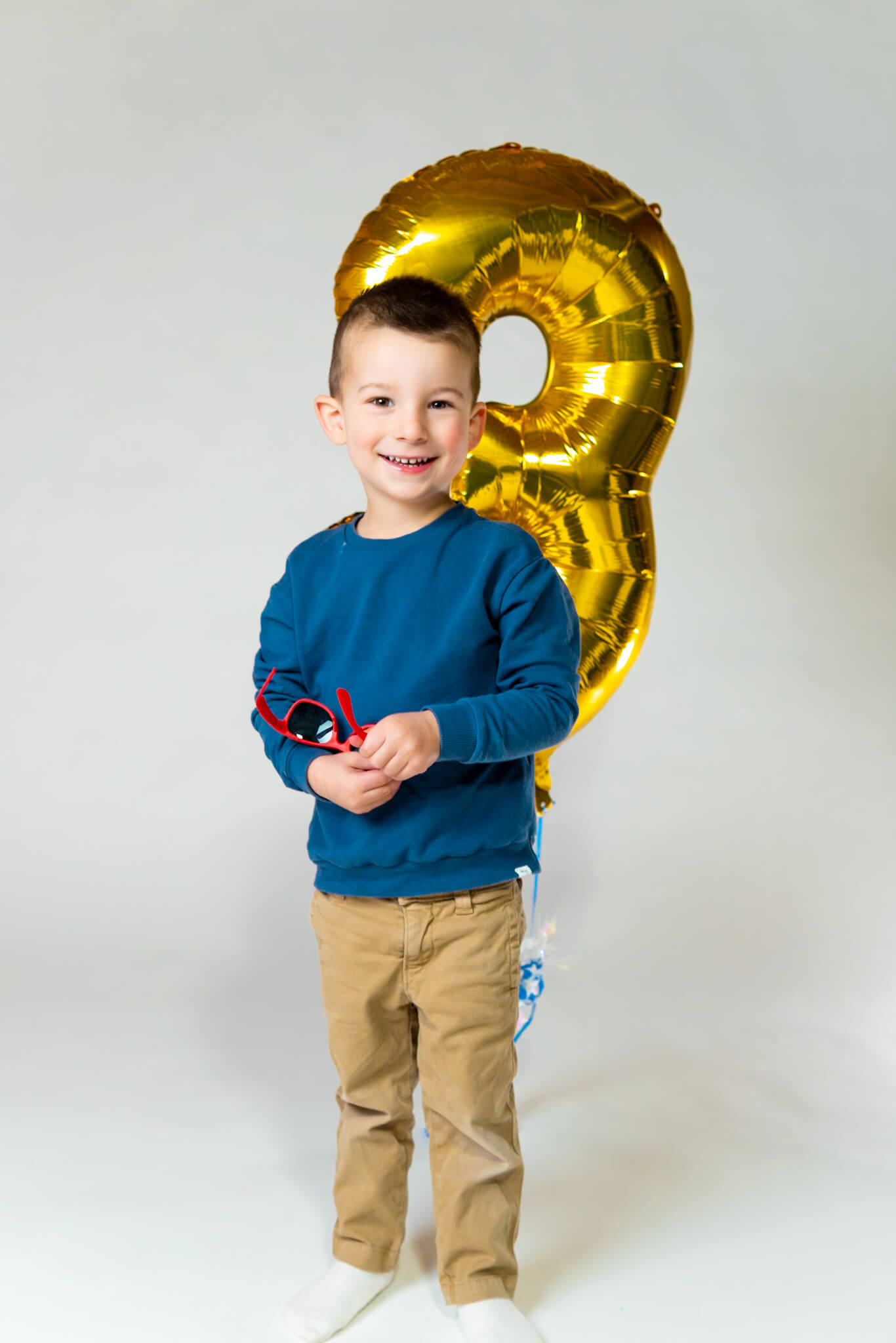 Toddler birthday fun photo by Greasypixel Photography in Kitchener