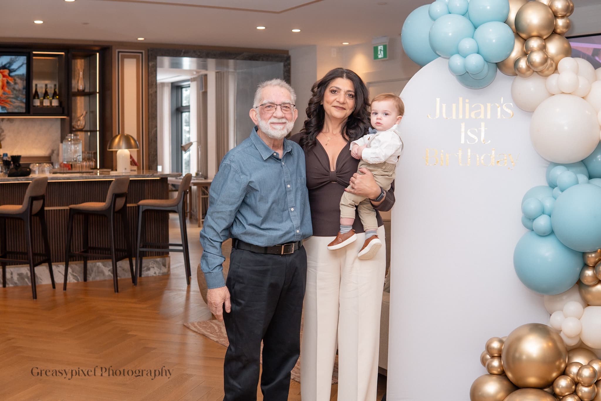 Event photographer Kitchener Cambridge - family gathering